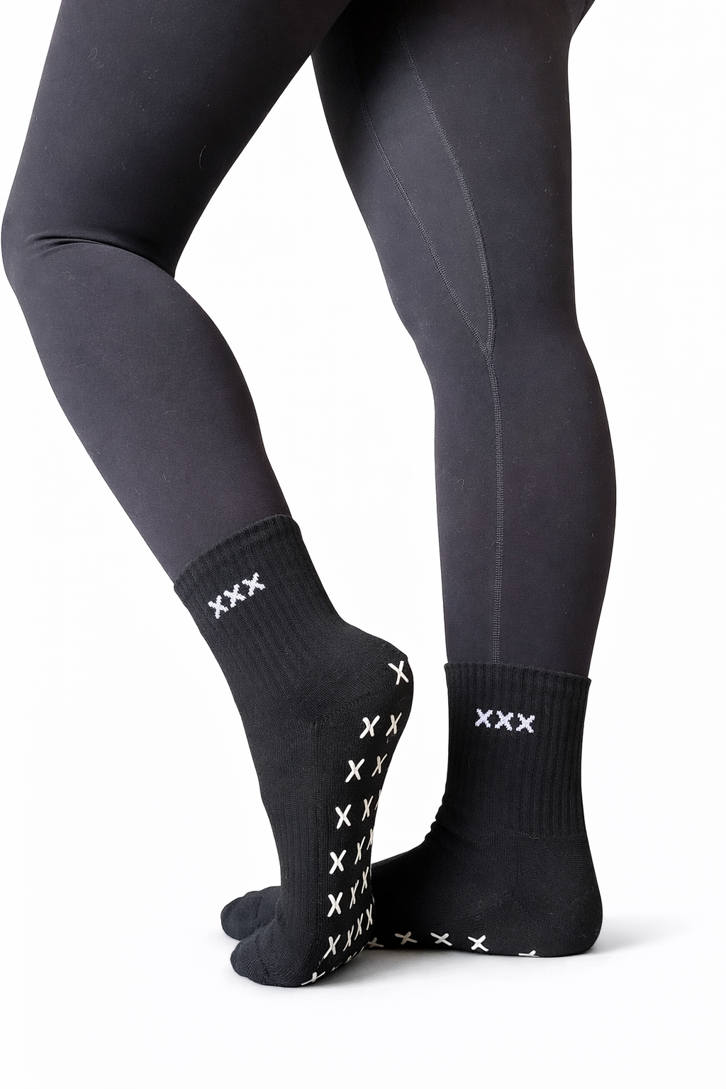 Black classic mad grip socks