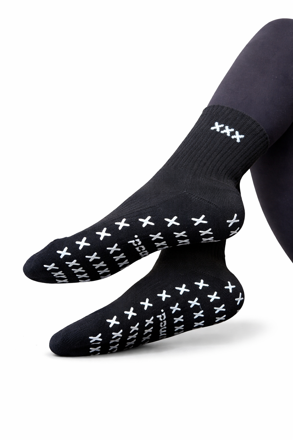 Black classic mad grip socks