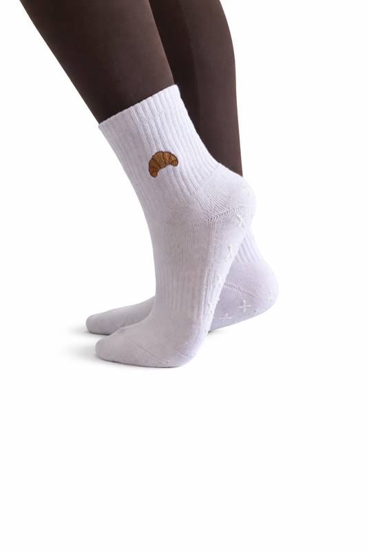 White Criossant mad grip socks